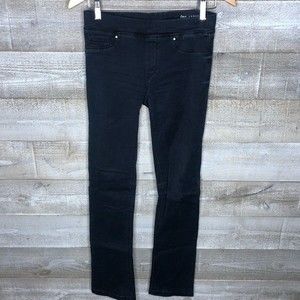 Blank NYC size 27 dark wash pull on stretchy semi flare jeans jeggings